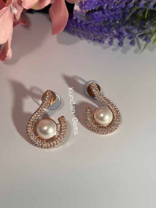 Rose gold Pearl AD Stud