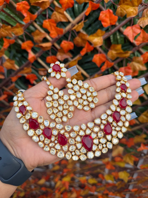 Sunehri Kundan Necklace Set