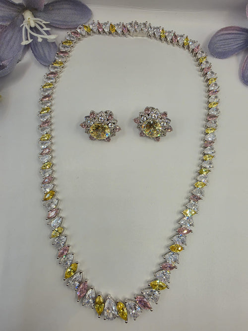 WG Crystal Necklace Set