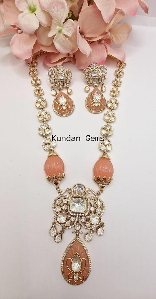 Uncut Kundan Peach Pendent Style Set
