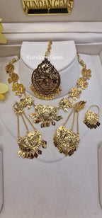 Gold traditional Necklace 4 piece set