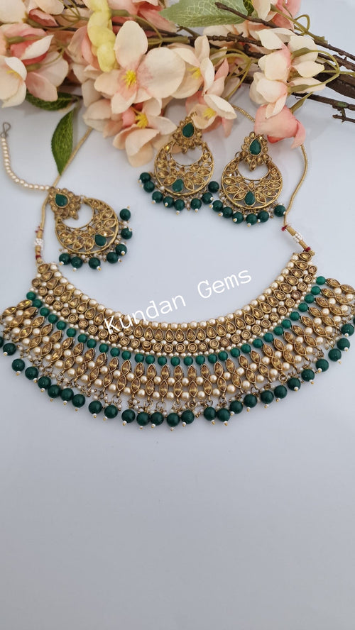 Bottle Green Necklace Set