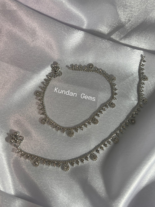 Silver sleek anklet